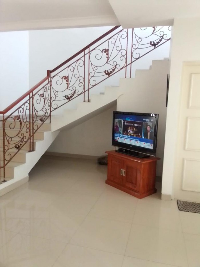Rumah disewakan di Vassa Lippo Cikarang